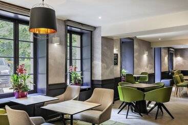 Отель Mercure Paris Ouest Saintgermain