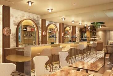 Отель Mercure Paris Ouest Saintgermain