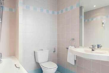 Отель Mercure Paris Ouest Saintgermain