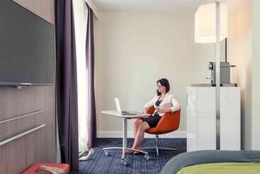 Отель Mercure Paris Ouest Saintgermain