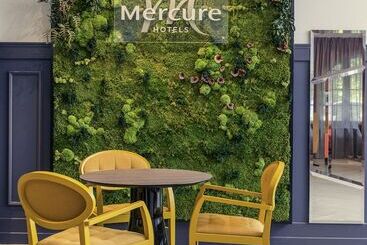 Отель Mercure Paris Ouest Saintgermain