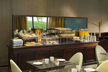 ホテル Hôtel & Spa Oceania L Univers Tours