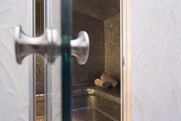ホテル Hôtel & Spa Oceania L Univers Tours