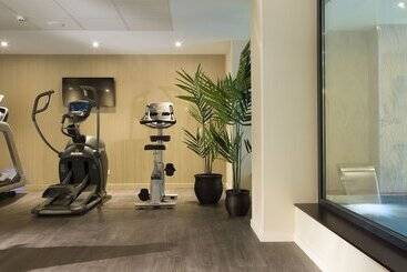 ホテル Hôtel & Spa Oceania L Univers Tours