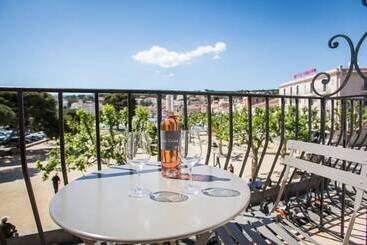هتل The Originals Boutique, Hôtel Cassitel, Cassis