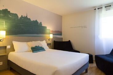 هتل Logis, Hôtel Au Chêne Vert, Saint Brieuc Nord