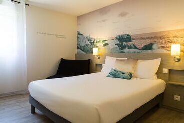 هتل Logis, Hôtel Au Chêne Vert, Saint Brieuc Nord