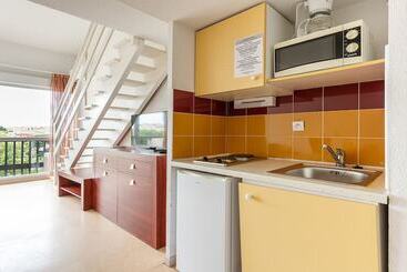 هتل Vacanceole  Residence Le Saint Clair