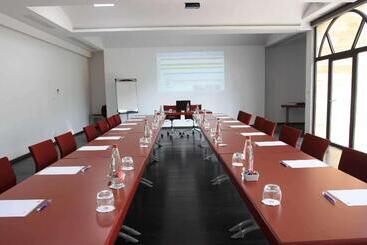 هتل Best Western Plus Le Lavarin