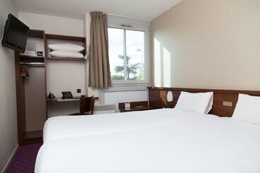Brit Hotel Toulouse Colomiers – L’esplanade