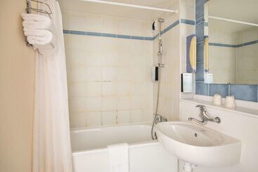 هتل Campanile Brive La Gaillarde Ouest