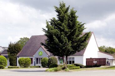 هتل Campanile Dreux