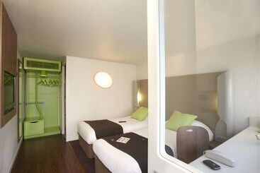 هتل Campanile Dreux