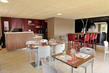 هتل Campanile Grenoble Sud Seyssins