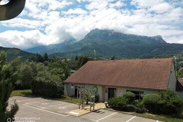 هتل Campanile Grenoble Sud Seyssins