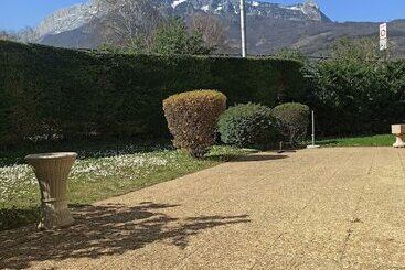 هتل Campanile Grenoble Sud Seyssins