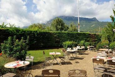هتل Campanile Grenoble Sud Seyssins