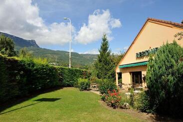 هتل Campanile Grenoble Sud Seyssins