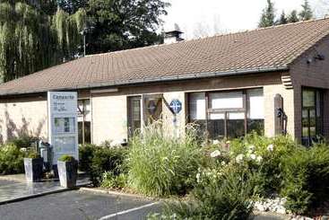 هتل Campanile Lille Est Villeneuve D Ascq