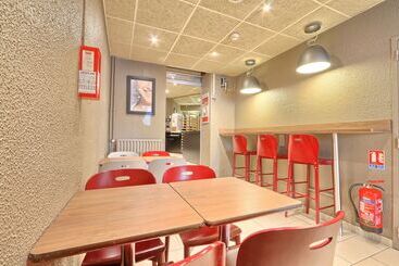 هتل Campanile Paris Ouest  Boulogne