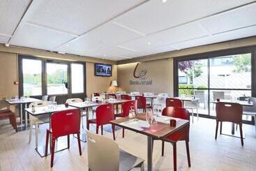 هتل Campanile Rennes Ouest  Cleunay