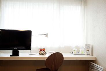 هتل Campanile Vichy   Bellerive