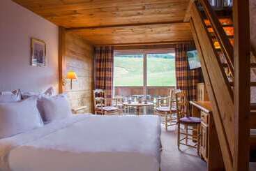 호텔 Chalethôtel La Marmotte, La Tapiaz & Spa, The Originals Relais