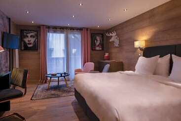 호텔 Chalethôtel La Marmotte, La Tapiaz & Spa, The Originals Relais