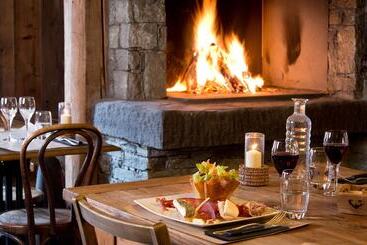 호텔 Chalethôtel La Marmotte, La Tapiaz & Spa, The Originals Relais