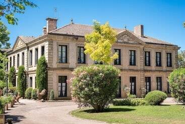 هتل Domaine D Auriac Relais & Chateaux