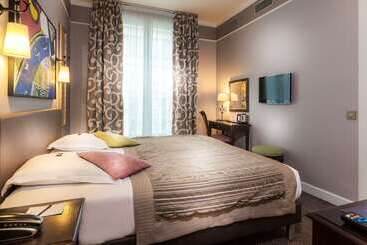 هتل Hôtel Du Bois Champs Elysées
