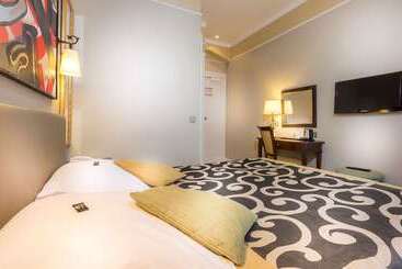هتل Hôtel Du Bois Champs Elysées