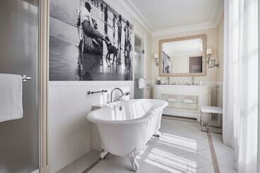 هتل Hôtel Du Palais Biarritz, In The Unbound Collection By Hyatt