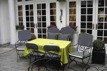 هتل Hôtel Duc De St Simon