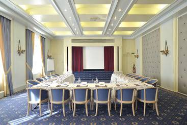 Grand Hotel Bellevue   Grand Place