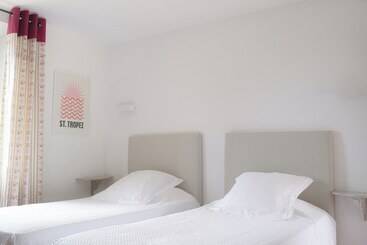 هتل Hôtel La Figuière