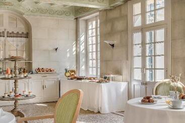 ホテル Hôtel La Magnaneraie