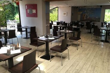 هتل Ibis Abbeville
