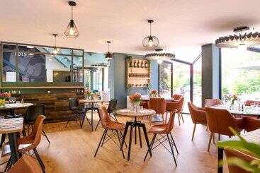 Отель Ibis Abbeville