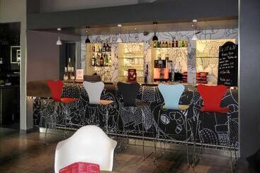 هتل Ibis Amboise