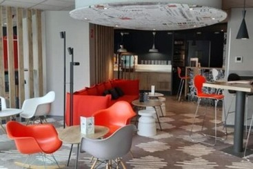 בית מלון כפרי Ibis Arles