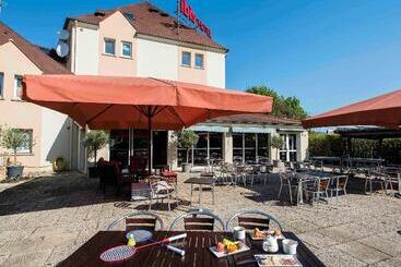 هتل Ibis Châteauthierry