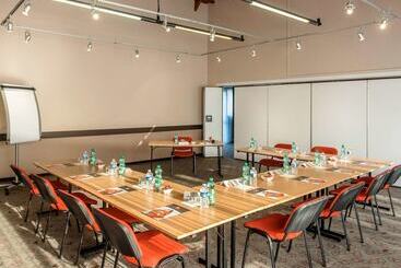 هتل Ibis Châteauthierry