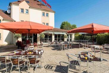 هتل Ibis Châteauthierry
