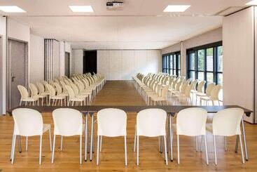 هتل Ibis Rennes Beaulieu