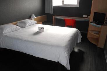 هتل Ibis Rennes Beaulieu