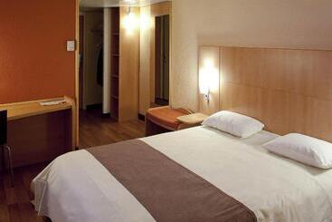 هتل Ibis Rennes Beaulieu