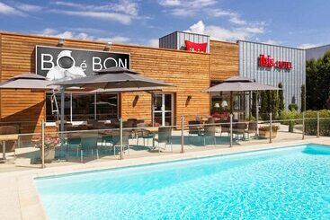 Ibis Roanne Le Coteau Hotel Restaurant