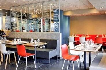 Ibis Roanne Le Coteau Hotel Restaurant