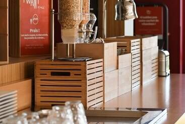 هتل Ibis Saintes